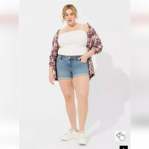 NWT Torrid White Lace Trim Top 2X - Picture 2 of 10